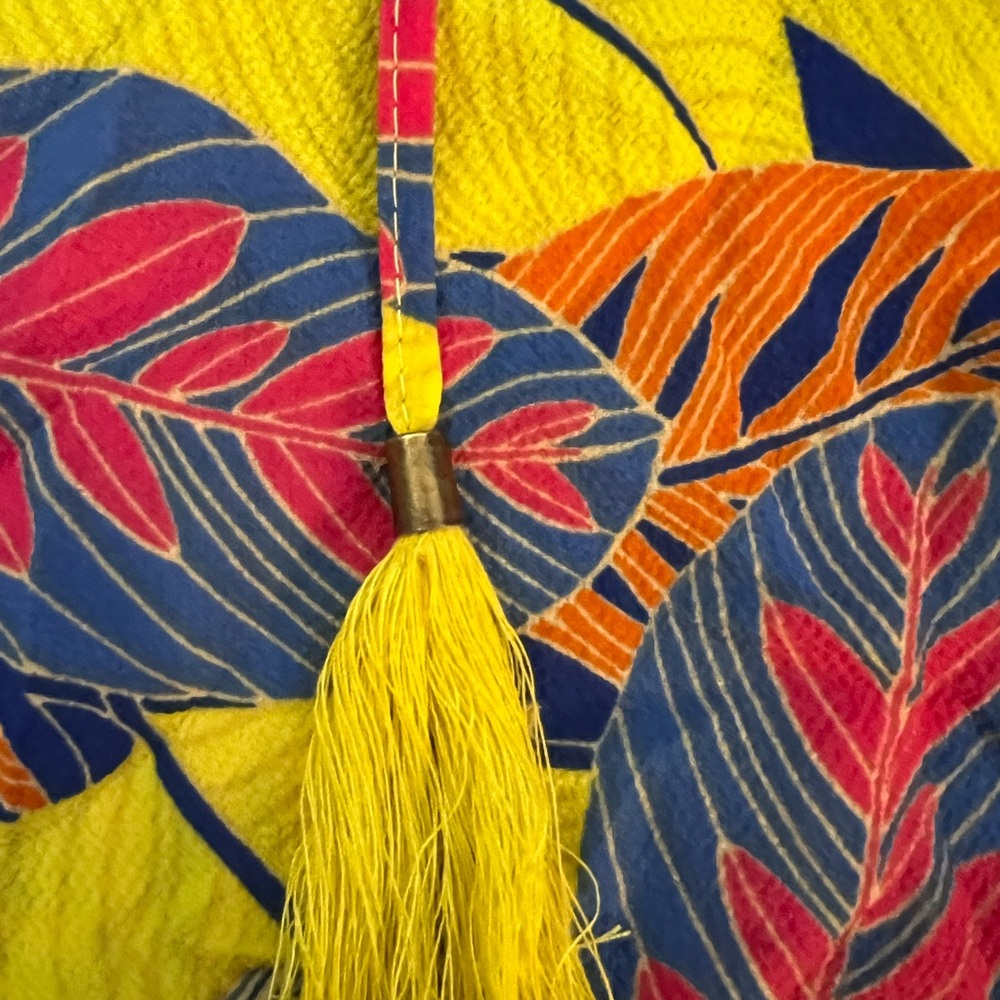 Women's Rose + Olive V-neck Sleeveless Floral Top Size Large NWT - Picture 7 of 10